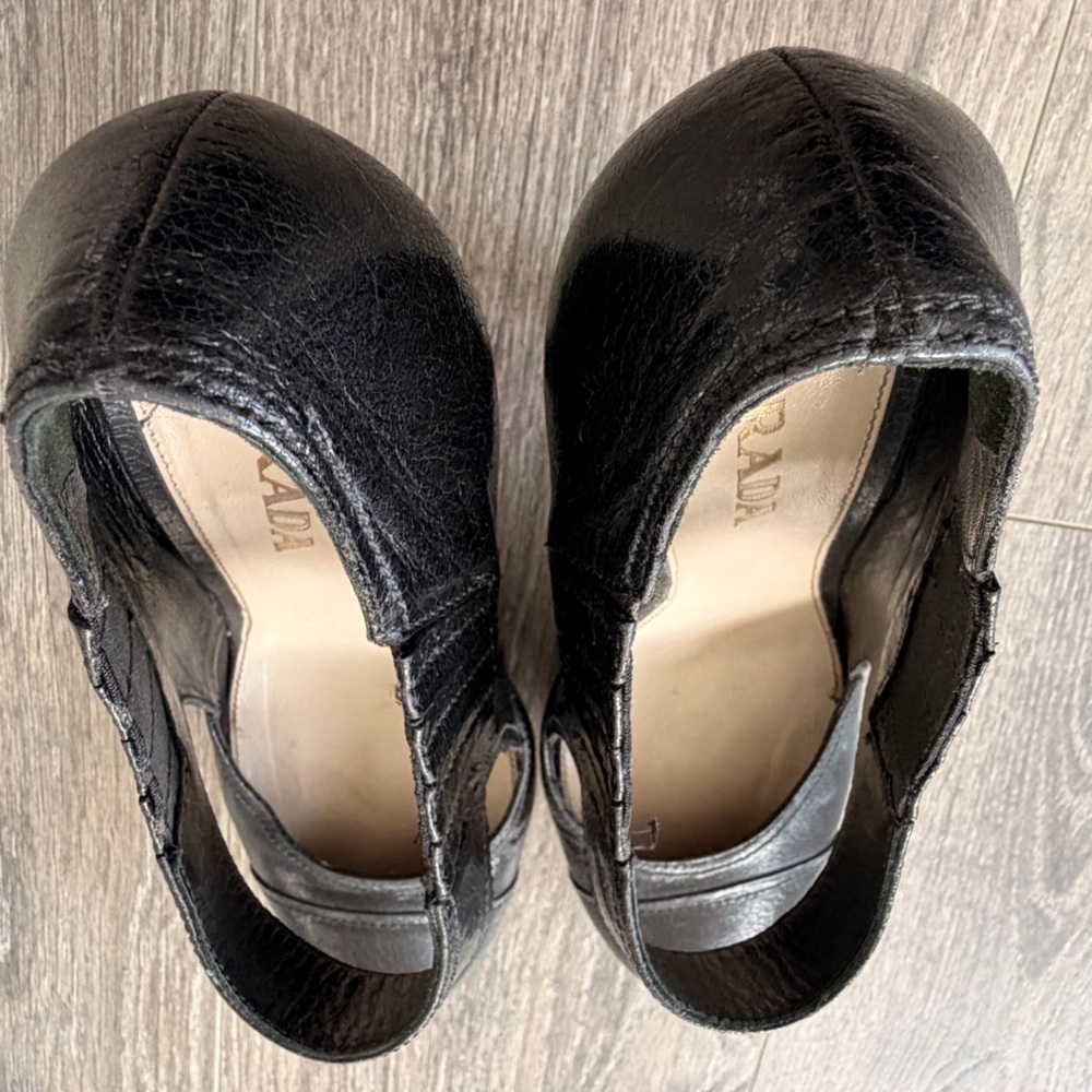 Authentic Black Prada Crackle Brush Leather Mary Jane Pump Size 40.5 - Picture 9 of 16